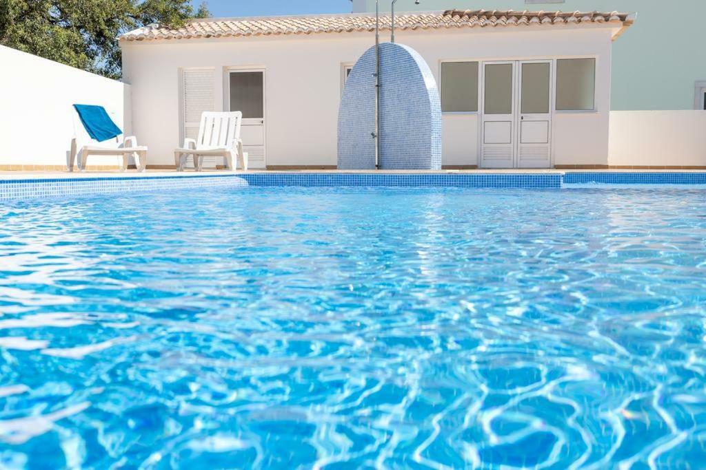 Apartment-terrace And Pool Apartamento *